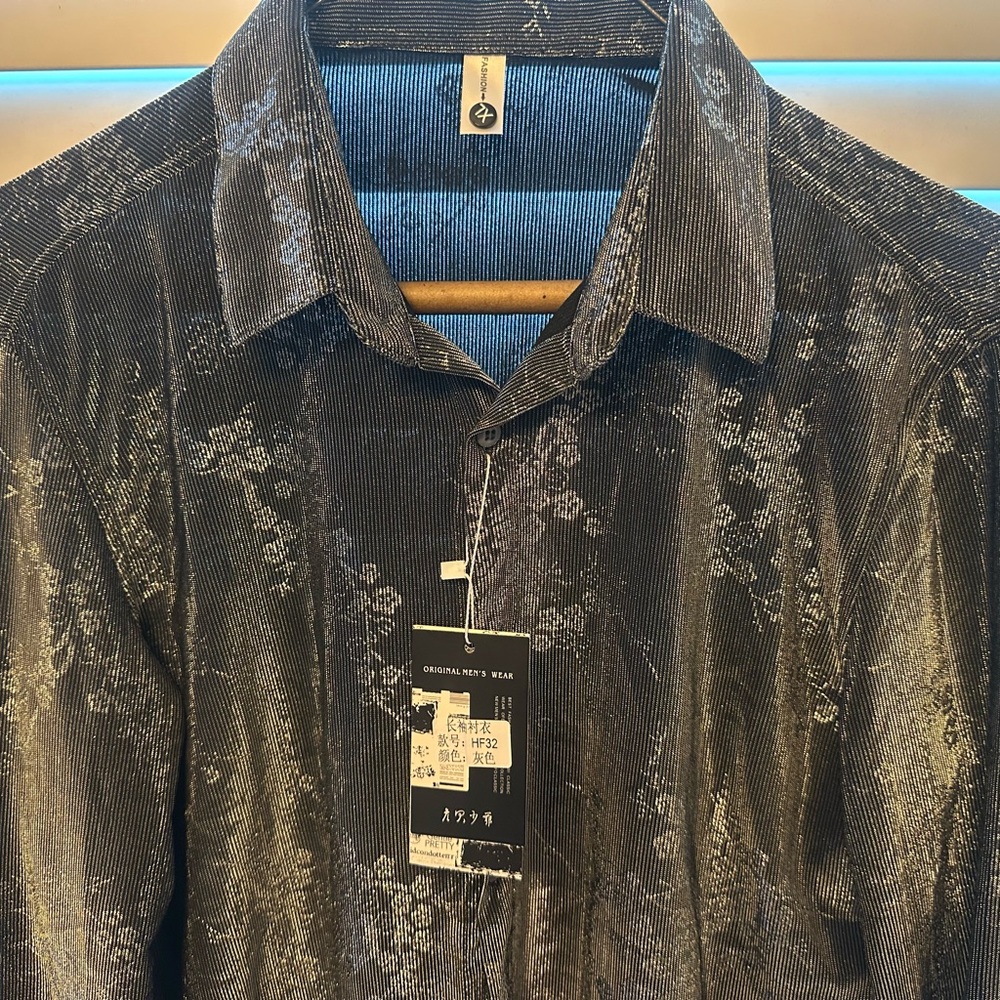 Men's Black
Velvet Pinstripe
Shirt
